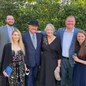 Meet your Posher, Cynthia